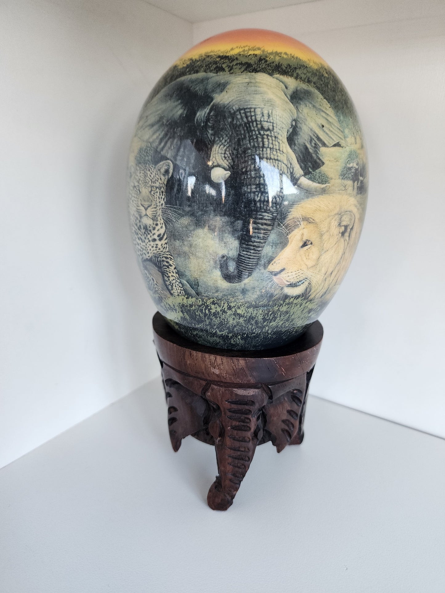 Ostrich Egg & Lamp Wood